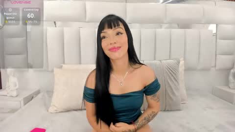 GRETA online show from 04-25-26, 01:52
