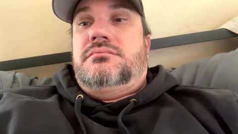 Snapshot of greggharden chatting on 11-28-25, 05:48 greggharden online show from 11-28-25, 05:48