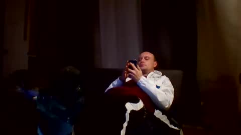 Snapshot of gregi_xxx1 chatting on 10-18-25, 04:26 Gregy XX online show from 10-18-25, 04:26