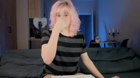 Greg-independent model online show from 03-28-26, 08:19