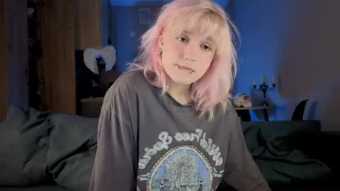 Greg-independent model online show from 04-22-26, 09:27