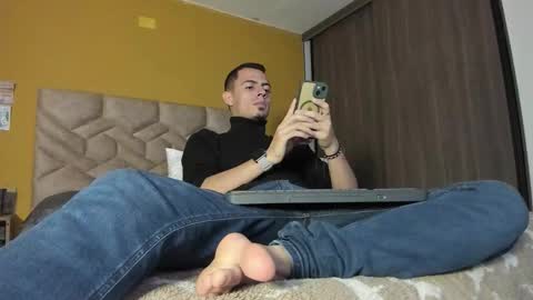 Snapshot of gregorymancini chatting on 02-25-26, 04:11 gregorymancini online show from 02-25-26, 04:11