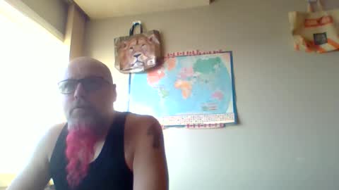 Snapshot of gregrev chatting on 05-12-26, 01:47 gregrev online show from 05-12-26, 01:47