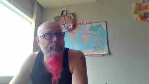 Snapshot of gregrev chatting on 05-13-26, 09:33 gregrev online show from 05-13-26, 09:33