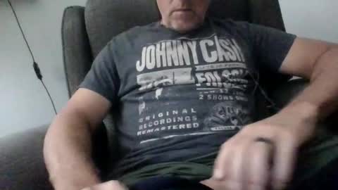 mmm hmmm online show from 10-31-25, 03:07