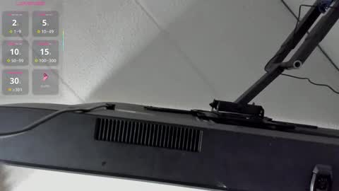 Snapshot of greiccy_20 chatting on 10-13-25, 05:18 GREICCY online show from 10-13-25, 05:18