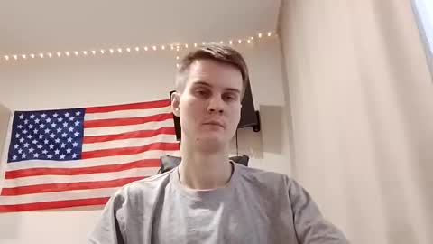 Snapshot of greonn chatting on 02-06-26, 07:45 Felix online show from 02-06-26, 07:45