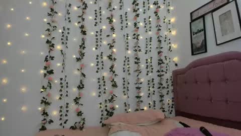 Snapshot of greta_smith2 chatting on 12-06-24, 11:14 Greta online show from 12-06-24, 11:14