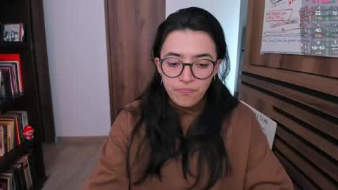 Snapshot of gretagat chatting on 04-21-26, 09:06 Greta online show from 04-21-26, 09:06
