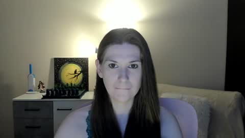 Snapshot of gretamiln chatting on 06-29-26, 09:04 Greta online show from 06-29-26, 09:04