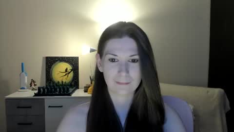 Snapshot of gretamiln chatting on 07-04-26, 09:43 Greta online show from 07-04-26, 09:43