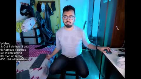 Snapshot of greybondage93 chatting on 12-20-24, 04:36 Grey Hardy Slave online show from 12-20-24, 04:36