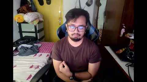 Snapshot of greybondage93 chatting on 11-30-25, 08:07 Grey Hardy Slave online show from 11-30-25, 08:07