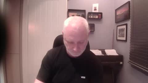 Snapshot of greyfox_6000 chatting on 01-28-25, 05:35 greyfox_6000 online show from 01-28-25, 05:35