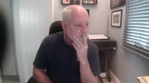 Snapshot of greyfox_6000 chatting on 03-10-25, 11:53 greyfox_6000 online show from 03-10-25, 11:53