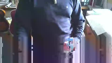 Snapshot of greyhounddog chatting on 06-01-26, 10:50 greyhounddog online show from 06-01-26, 10:50