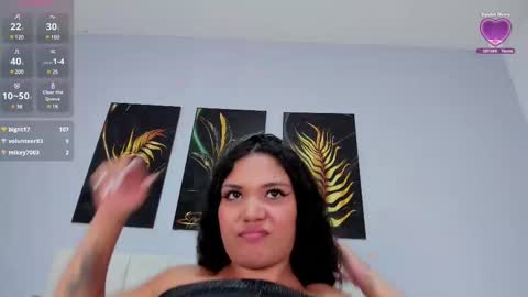 Snapshot of greymarii chatting on 02-16-25, 03:48 Marii online show from 02-16-25, 03:48