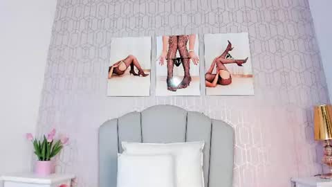 Snapshot of greymarii chatting on 06-19-26, 12:09 Marii online show from 06-19-26, 12:09