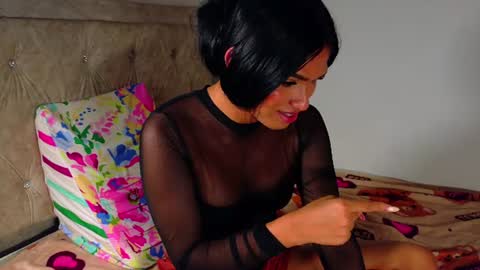 Snapshot of greys02 chatting on 07-20-26, 12:07 greys02 online show from 07-20-26, 12:07