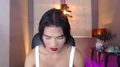 Snapshot of greys_ath chatting on 11-02-25, 03:20 greys online show from 11-02-25, 03:20