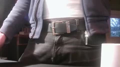 Snapshot of grimbergen123 chatting on 01-17-26, 04:33 Grim online show from 01-17-26, 04:33