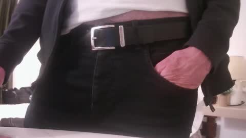 Snapshot of grimbergen123 chatting on 03-12-26, 08:37 Grim online show from 03-12-26, 08:37