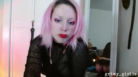 Snapshot of grimy_girlie chatting on 02-25-26, 03:16 grimygirlie online show from 02-25-26, 03:16