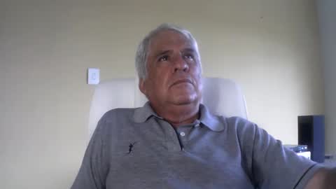 Snapshot of grisa01 chatting on 01-05-26, 06:11 grisa01 online show from 01-05-26, 06:11