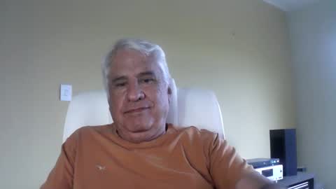 Snapshot of grisa01 chatting on 01-06-26, 12:53 grisa01 online show from 01-06-26, 12:53