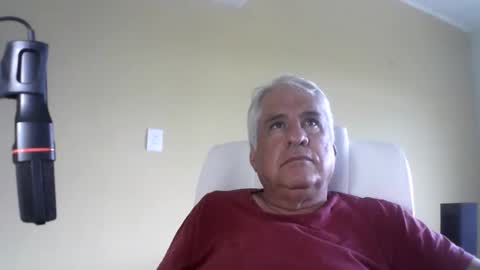 Snapshot of grisa01 chatting on 01-08-26, 12:40 grisa01 online show from 01-08-26, 12:40