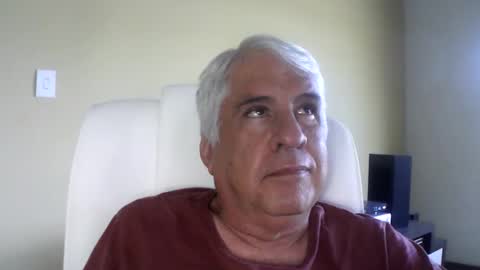 Snapshot of grisa01 chatting on 01-09-26, 12:52 grisa01 online show from 01-09-26, 12:52