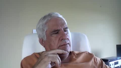 Snapshot of grisa01 chatting on 01-13-26, 12:32 grisa01 online show from 01-13-26, 12:32