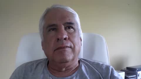 Snapshot of grisa01 chatting on 01-14-26, 12:33 grisa01 online show from 01-14-26, 12:33