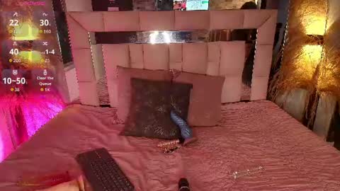 Snapshot of griselle_rousse chatting on 06-25-26, 08:46 online show from 06-25-26, 08:46