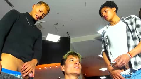 GRIVALS. THOMAS AND DAMIAND online show from 01-04-25, 06:19