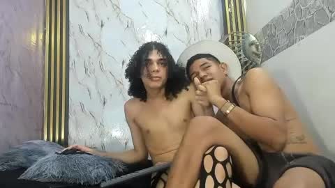 Snapshot of group_of_latinboys chatting on 07-14-26, 10:21 group_of_latinboys online show from 07-14-26, 10:21