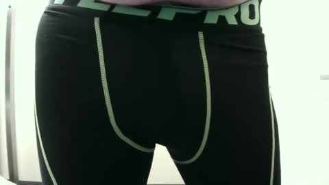 Snapshot of growerandrunner chatting on 11-21-25, 07:51 growerandrunner online show from 11-21-25, 07:51