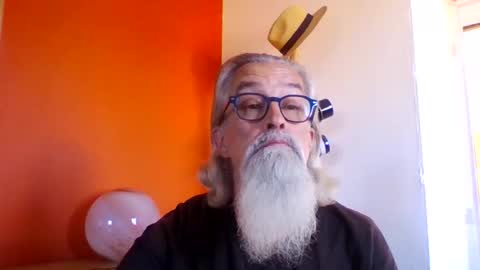 Grybear online show from 10-05-25, 12:03