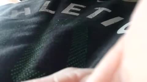 Snapshot of grzegorz34 chatting on 01-08-25, 01:09 Greg online show from 01-08-25, 01:09