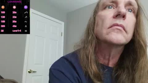 Snapshot of gt401969 chatting on 05-25-26, 08:26 Ken online show from 05-25-26, 08:26
