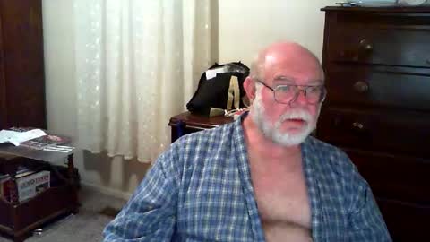 Gary online show from 05-19-26, 01:33