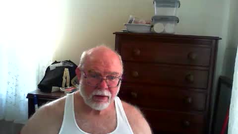 Gary online show from 05-29-26, 01:42