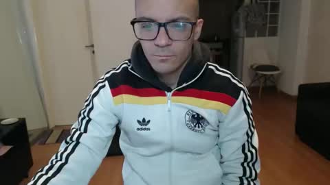 Snapshot of guachin_new chatting on 05-10-26, 06:35 guachin_new online show from 05-10-26, 06:35