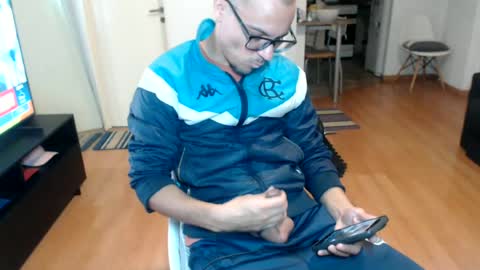 Snapshot of guachin_new chatting on 06-12-26, 11:03 guachin_new online show from 06-12-26, 11:03