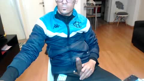 Snapshot of guachin_new chatting on 06-18-26, 05:41 guachin_new online show from 06-18-26, 05:41