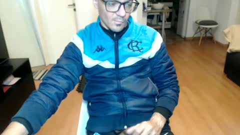 Snapshot of guachin_new chatting on 06-22-26, 04:31 guachin_new online show from 06-22-26, 04:31