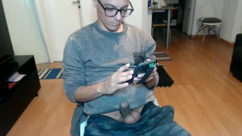 Snapshot of guachin_new chatting on 06-25-26, 05:07 guachin_new online show from 06-25-26, 05:07