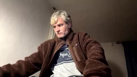 guardiannif_ online show from 02-22-25, 06:41