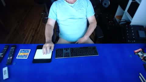 guesswhatigot2 online show from 12-02-24, 10:39