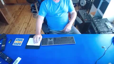 guesswhatigot2 online show from 12-08-24, 06:33